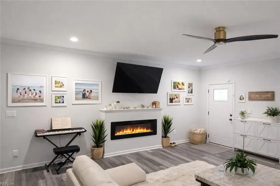 311 Cooper Street, Hampton, VA 23669 - #3