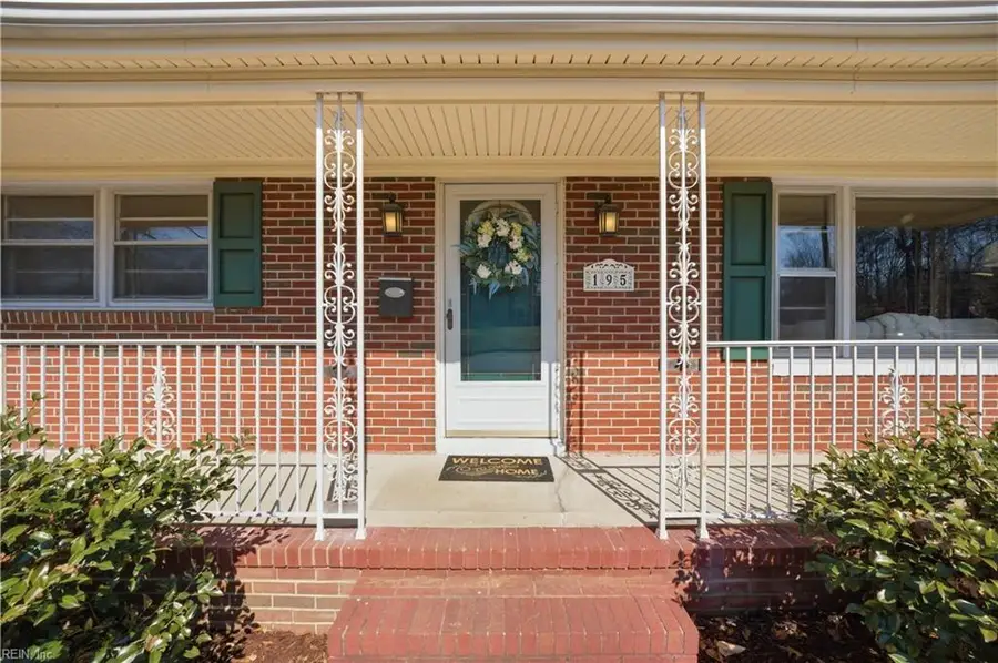 195 Beechmont Drive, Newport News, VA 23608 - #2