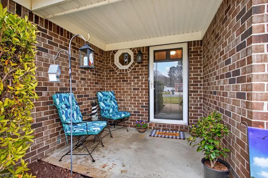 216 S Newtown Road, Virginia Beach, VA 23462 - #3