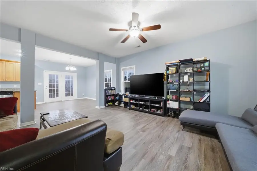 357 W Queen Street, Hampton, VA 23669 - #2