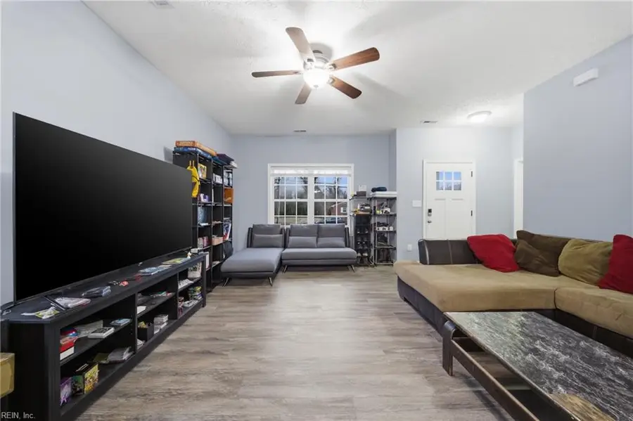 357 W Queen Street, Hampton, VA 23669 - #3