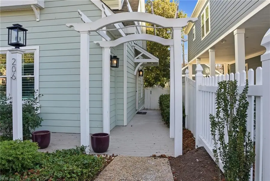 206 52nd Street, Virginia Beach, VA 23451 - #2