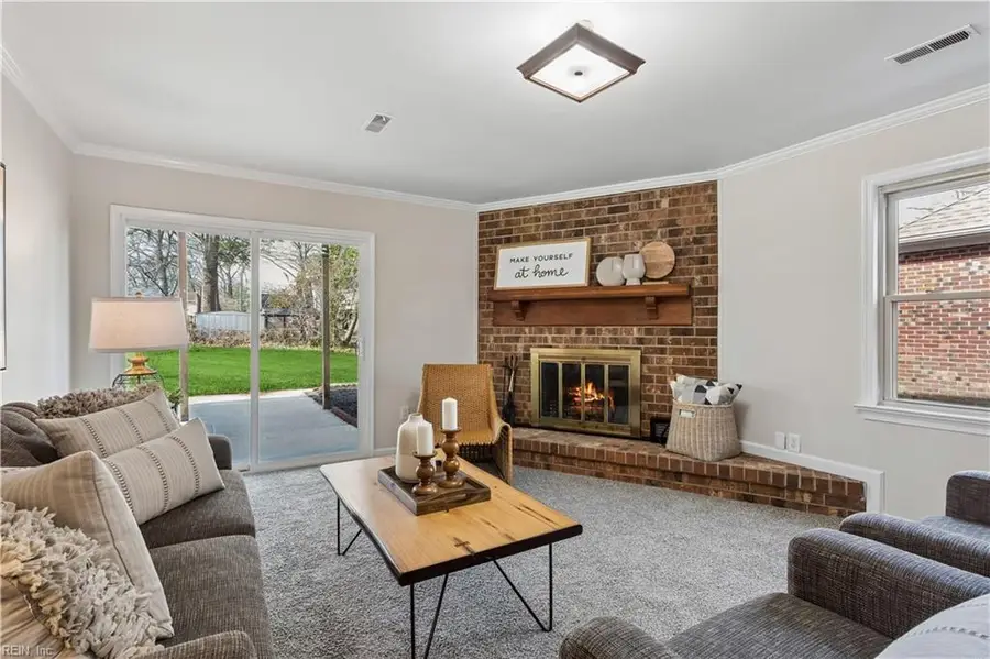 879 Loraine Drive, Newport News, VA 23608 - #2