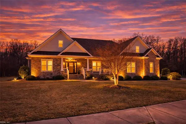 309 Scone Castle Loop, Chesapeake, VA 23322