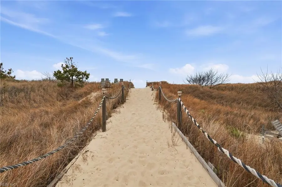 1634 E Ocean View Avenue #2E, Norfolk, VA 23503 - #2