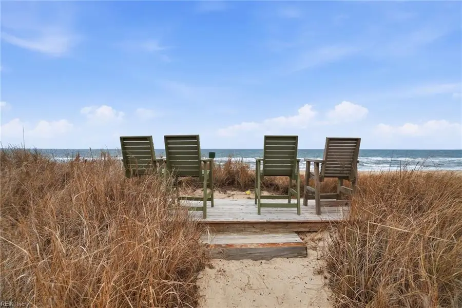 1634 E Ocean View Avenue #2E, Norfolk, VA 23503 - #3