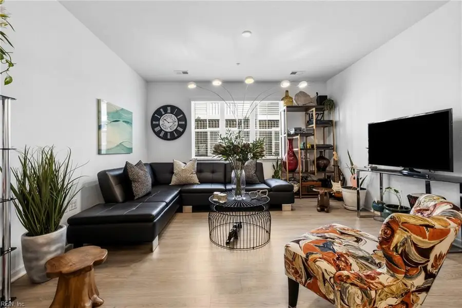 1725 Dromolin Drive #105, Virginia Beach, VA 23456 - #2