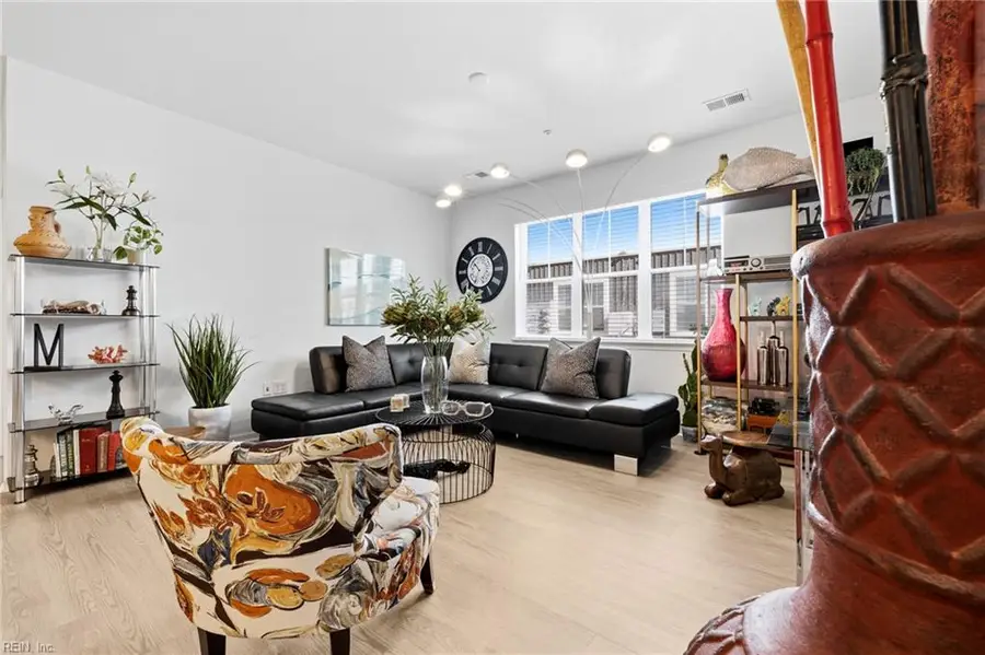 1725 Dromolin Drive #105, Virginia Beach, VA 23456 - #3