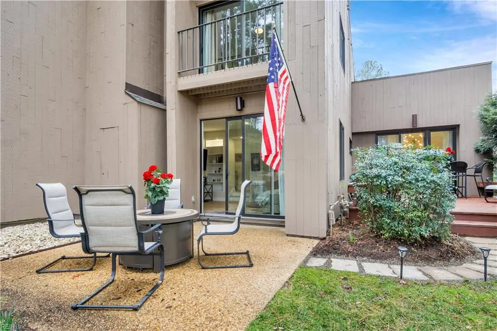 112 Harrops Glen, Williamsburg, VA 23185 - #1