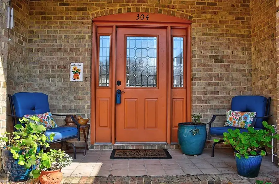 304 Shadowlake Dr, Chesapeake, VA 23320 - #3