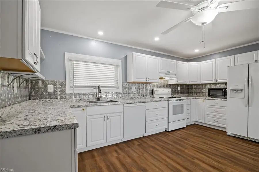 532 Harton Circle, Virginia Beach, VA 23452 - #3