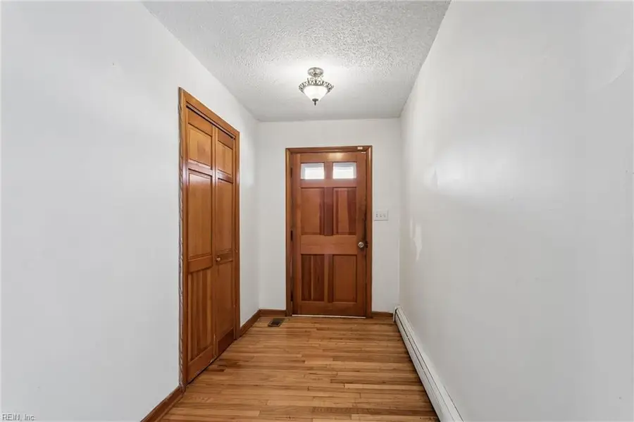 594 Taliaferro Road, Yorktown, VA 23690 - #3