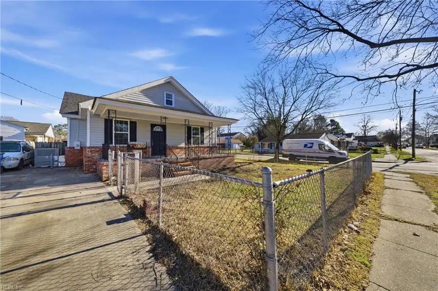 2300 Courtney Avenue, Norfolk, VA 23504 - #2