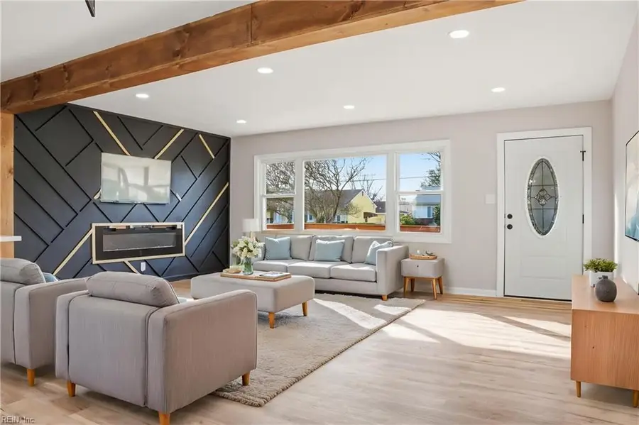 1864 Branchwood Street, Norfolk, VA 23518 - #3