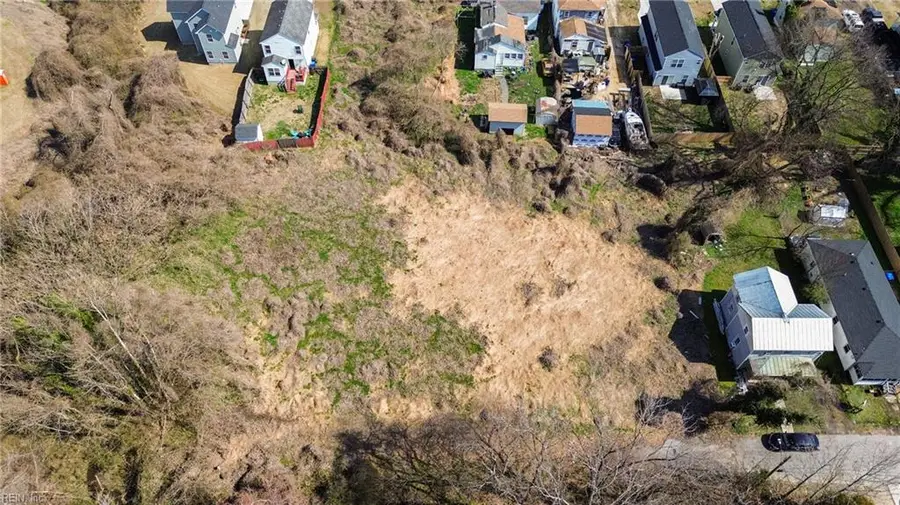 328 N Lloyd Street, Suffolk, VA 23439 - #3