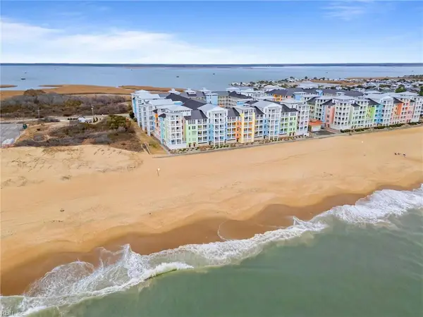 3738 Sandpiper Road #231B, Virginia Beach, VA 23456