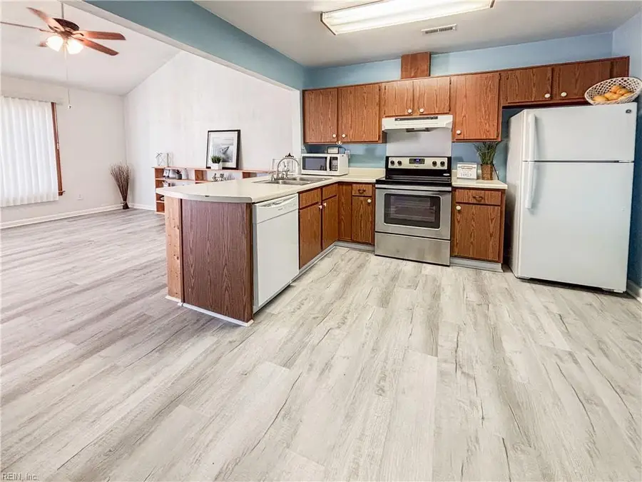 836 Wickford Drive, Chesapeake, VA 23320 - #3