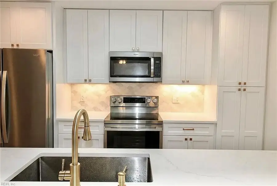 207 Falcon Road, Yorktown, VA 23690 - #3