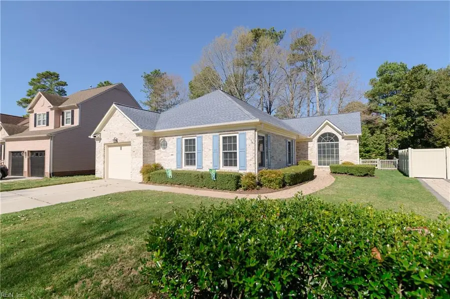 957 Heathland Drive, Newport News, VA 23602 - #2