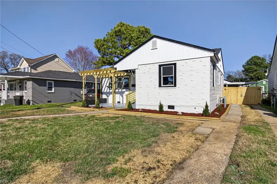 2711 Evergreen Place, Portsmouth, VA 23704 - #2