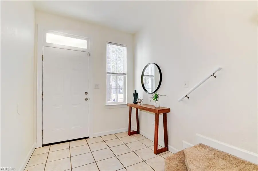 115 S Fir Avenue, Virginia Beach, VA 23452 - #3