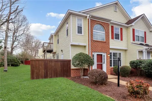 821 Oak Springs Court, Newport News, VA 23602
