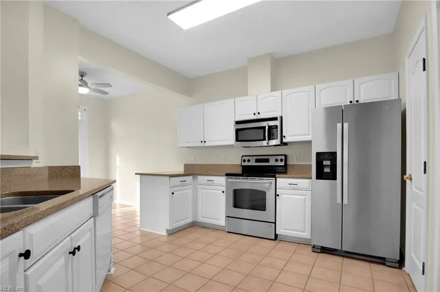 821 Oak Springs Court, Newport News, VA 23602 - #3