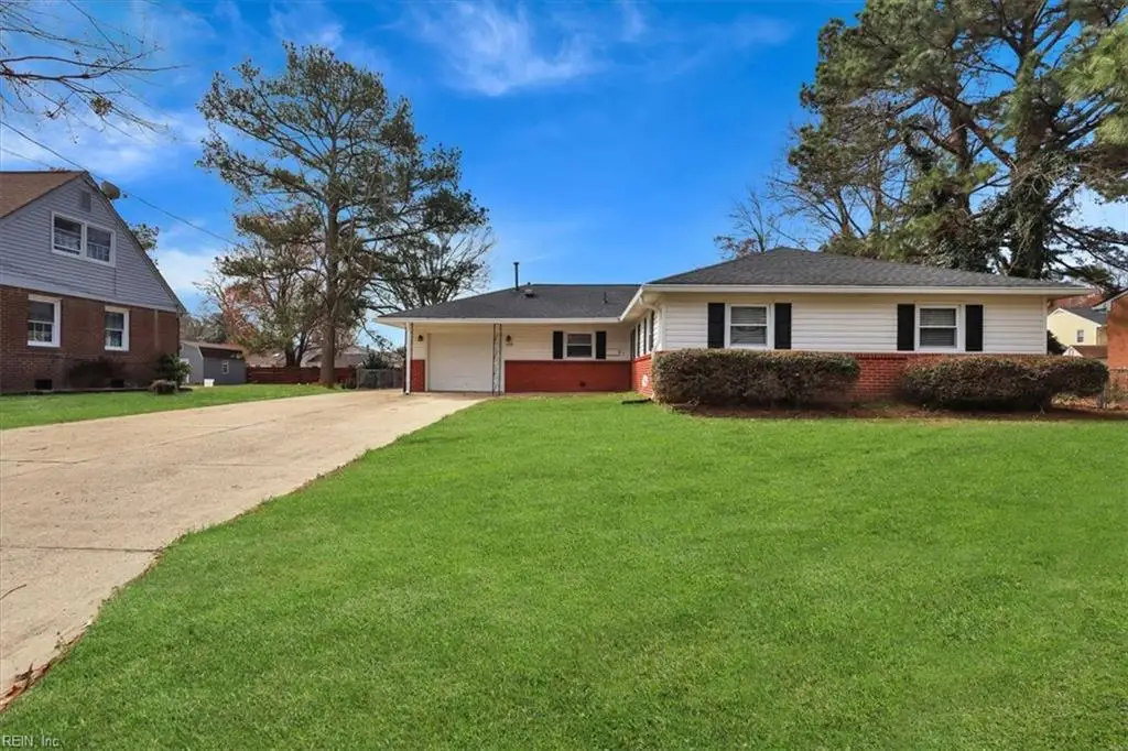135 Raymond Drive, Hampton, VA 23666 - #1