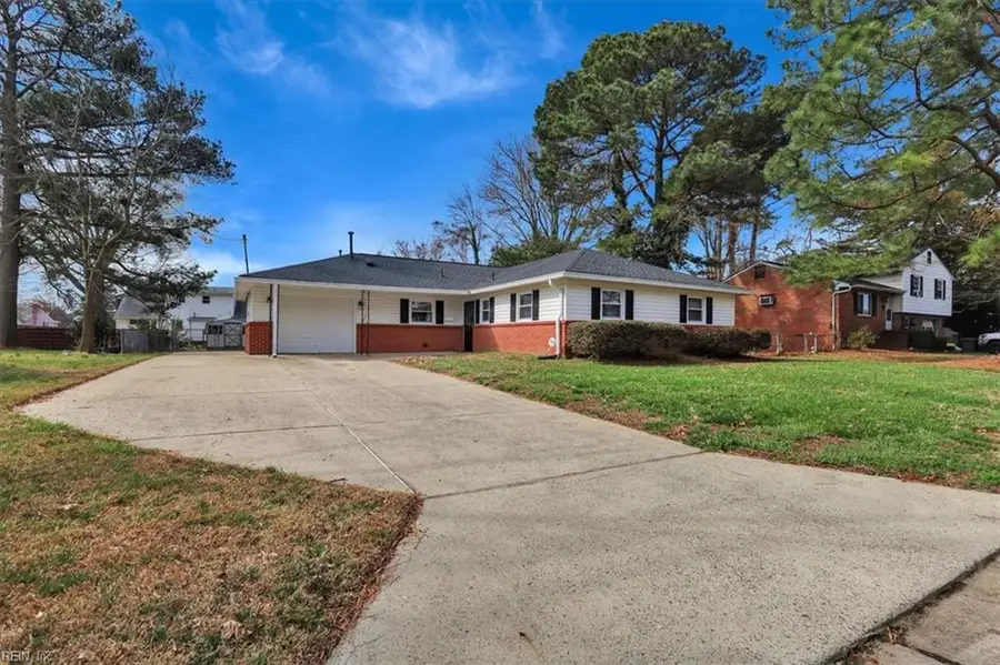 135 Raymond Drive, Hampton, VA 23666 - #2