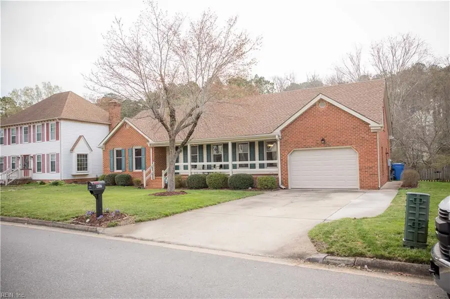 417 Granada Drive, Chesapeake, VA 23322 - #3