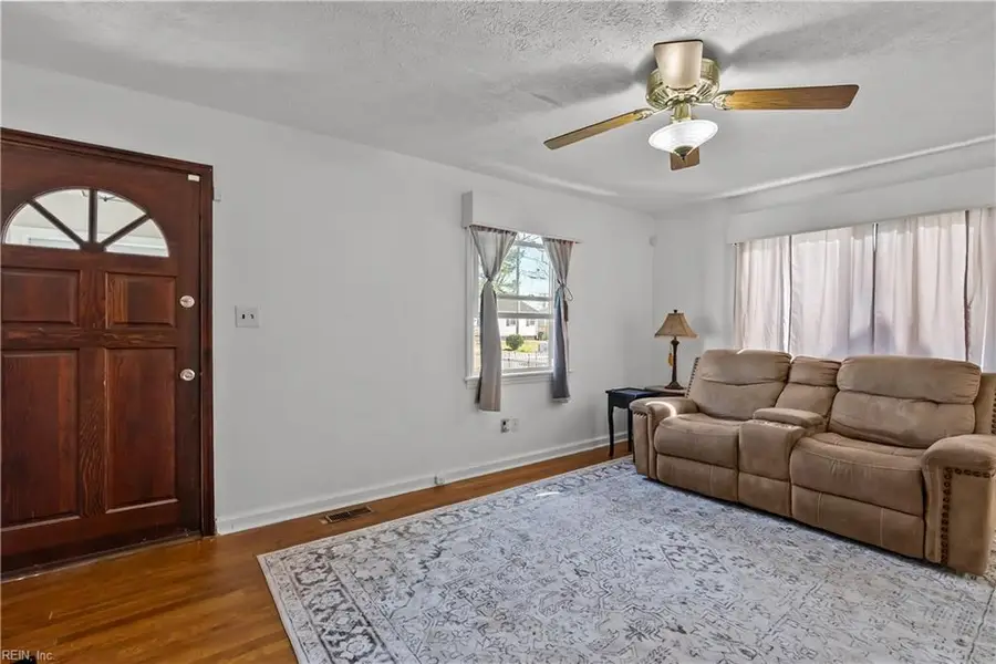 123 North Sixth Street, Hampton, VA 23664 - #3