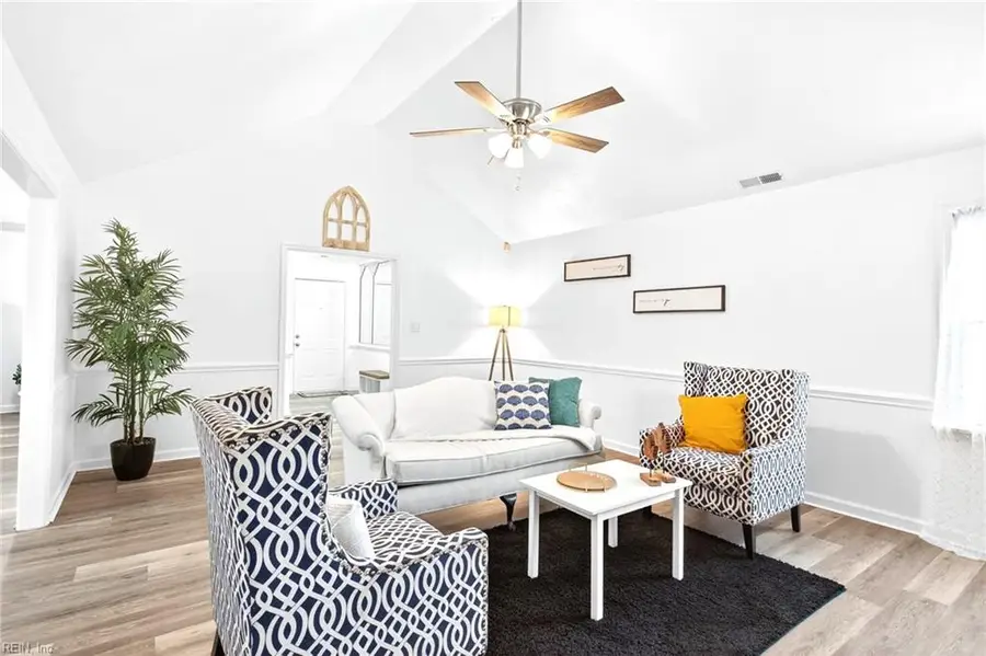 2076 Nansemond Parkway, Suffolk, VA 23434 - #2