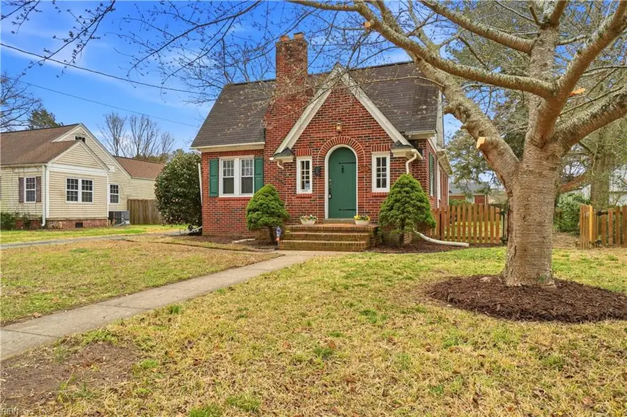 4013 Greenway Court W, Portsmouth, VA 23707 - #3