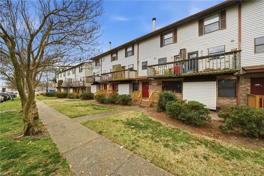 225 A View Avenue #214, Norfolk, VA 23503 - #3