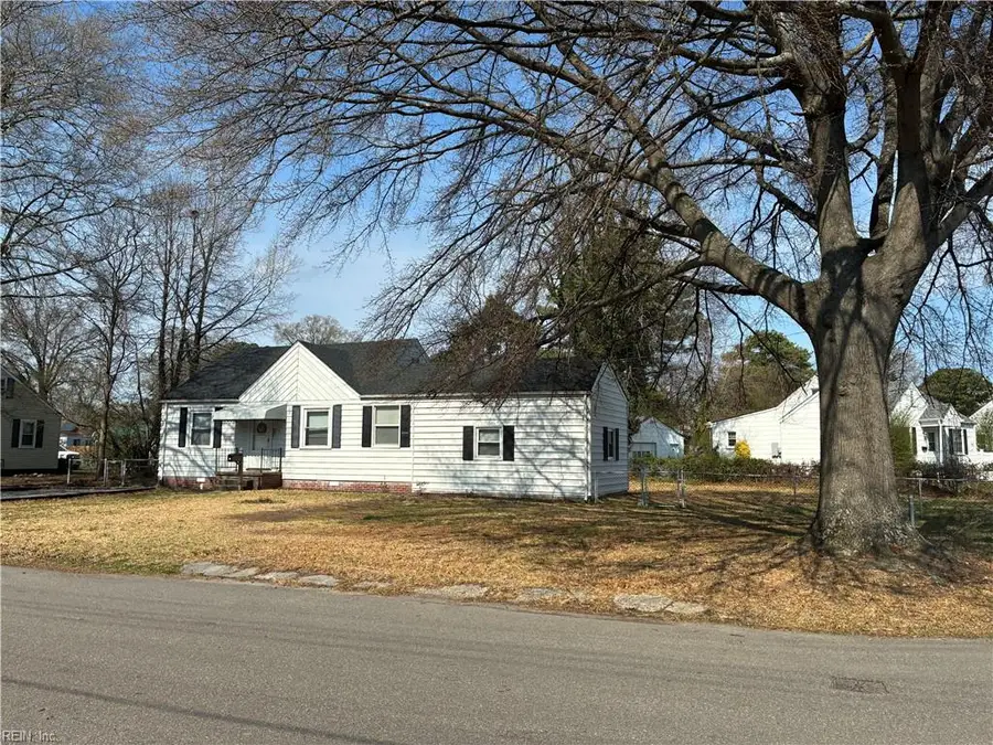 14 Fairview Circle S, Portsmouth, VA 23702 - #3