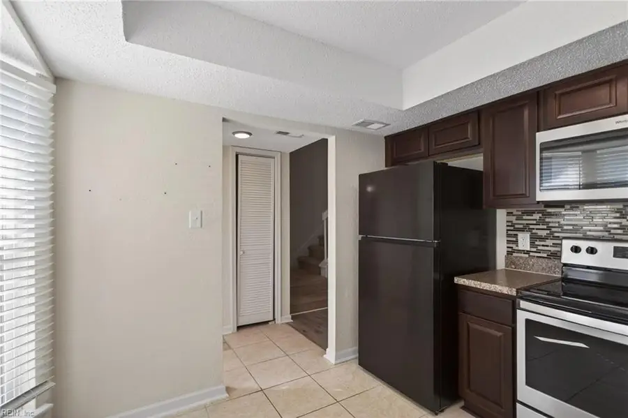 3832 Chancery Lane, Virginia Beach, VA 23452 - #3