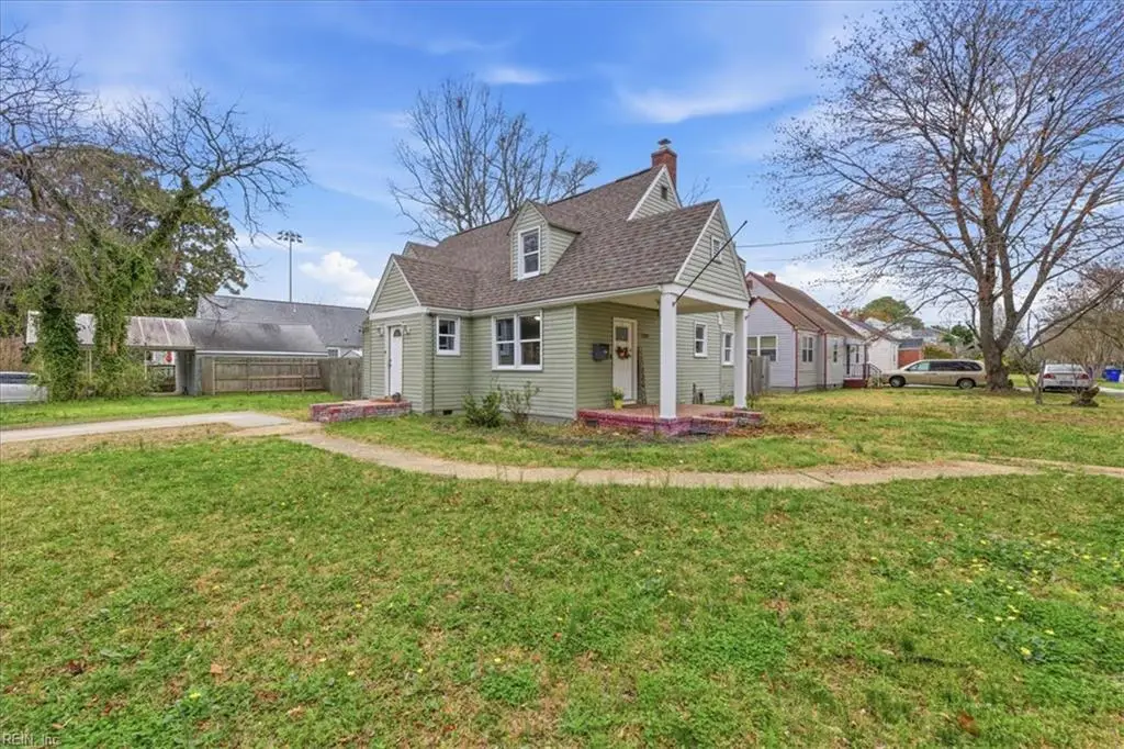 7307 Yorktown Dr, Norfolk, VA 23505 - #1