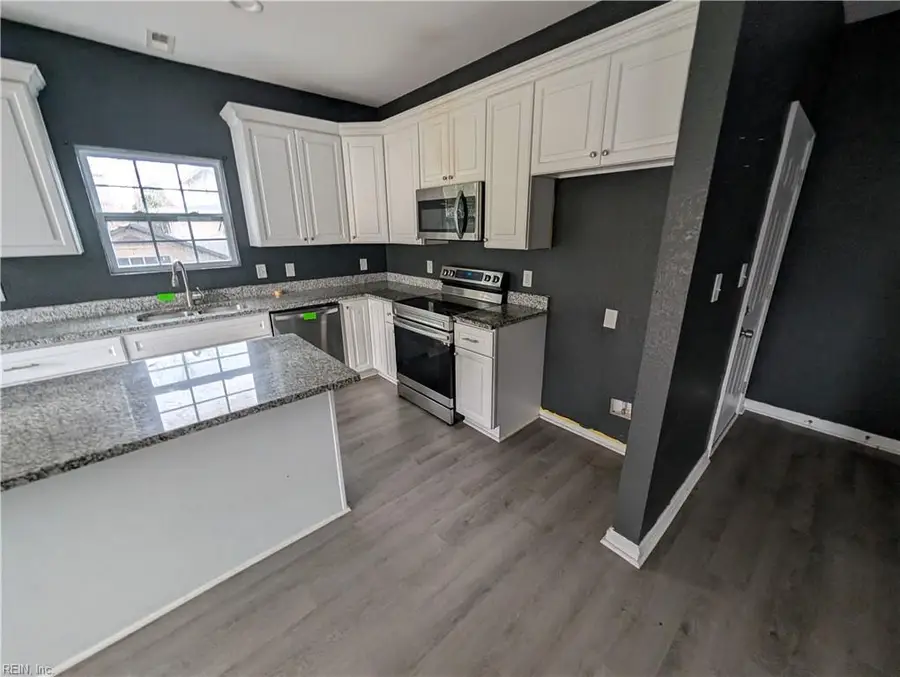 418 Wine Street, Hampton, VA 23669 - #3