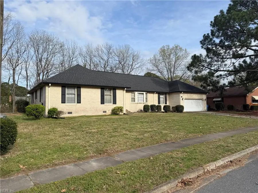 2217 Georgetown Boulevard, Chesapeake, VA 23325 - #3