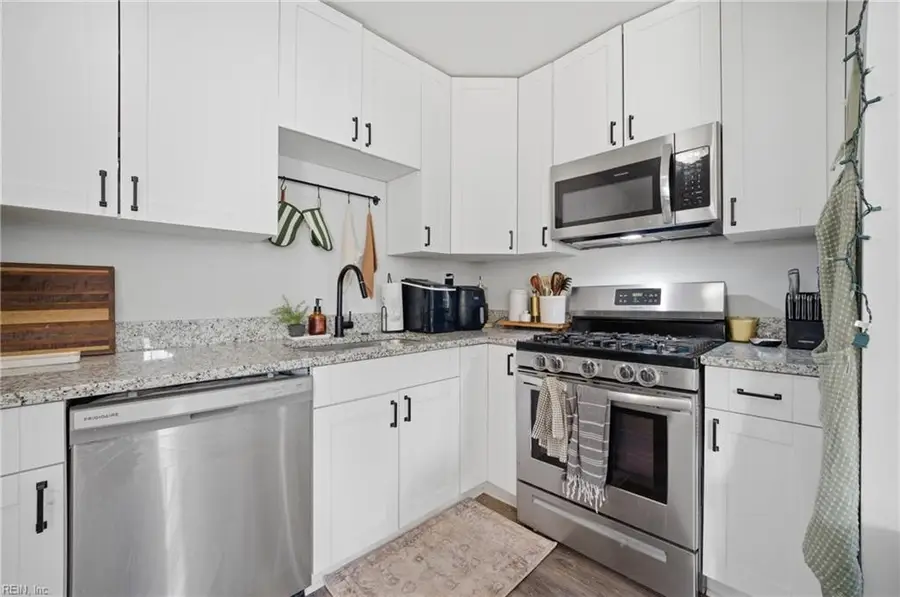 8916 London Street, Norfolk, VA 23503 - #3