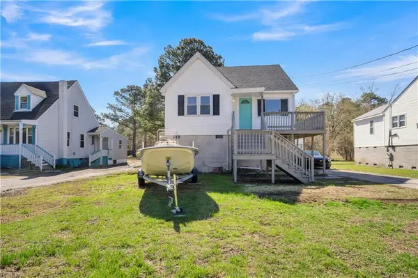 90 Ridge Road, Poquoson, VA 23662