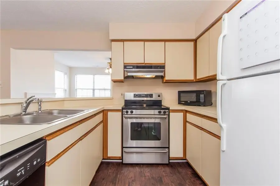 5005 Thatcher Way, Virginia Beach, VA 23456 - #2