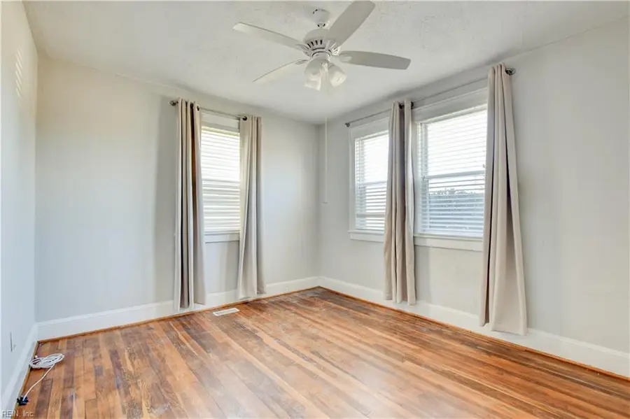 9216 Rippard Avenue, Norfolk, VA 23503 - #3