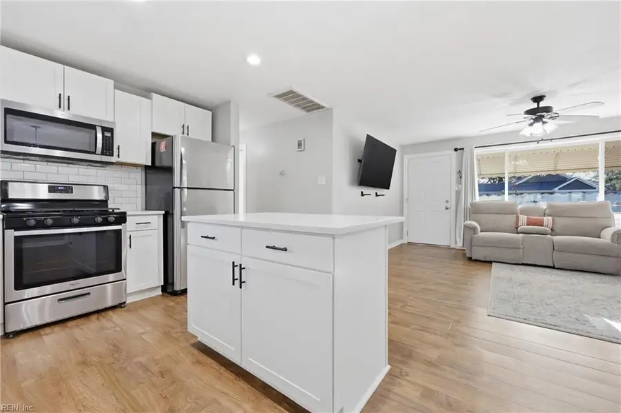 615 Gladstone Avenue, Portsmouth, VA 23701 - #3