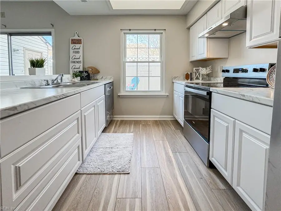 3659 Essex Pond Quay, Virginia Beach, VA 23462 - #3