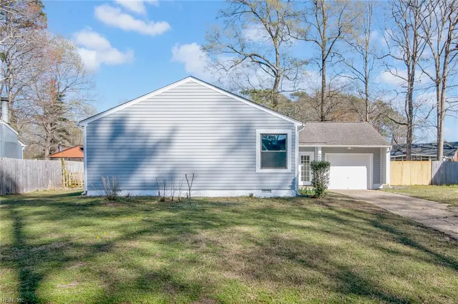 226 Windsor Castle Drive, Newport News, VA 23608 - #2