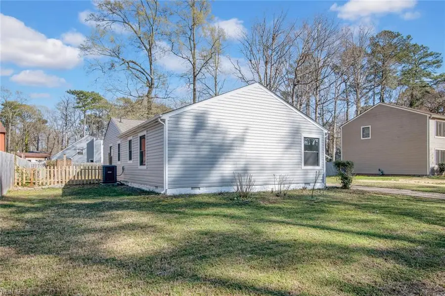 226 Windsor Castle Drive, Newport News, VA 23608 - #3