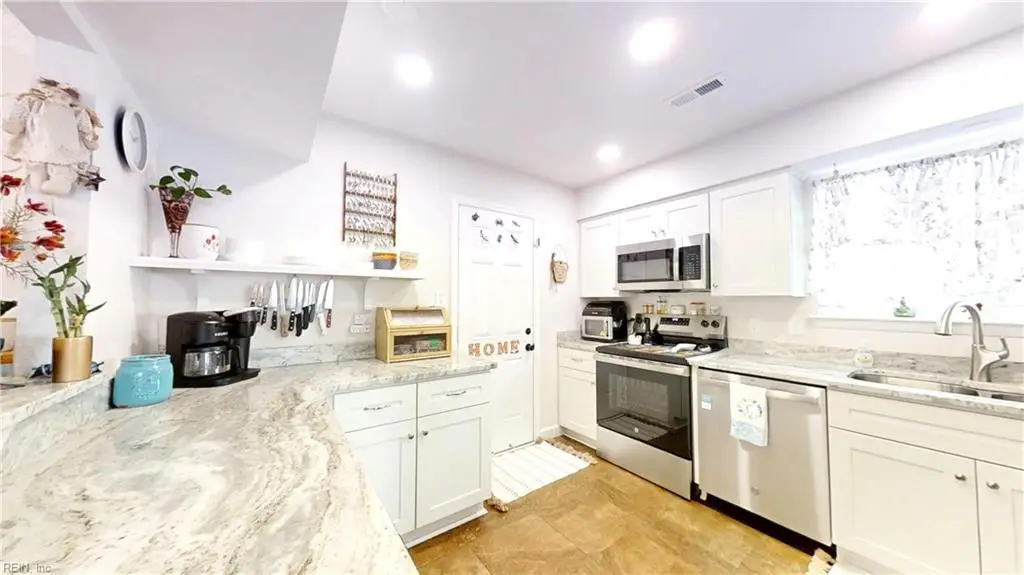 6 El Paso Court, Hampton, VA 23663 - #1