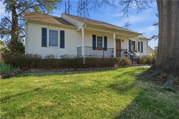 2645 Roundtree Circle, Chesapeake, VA 23323