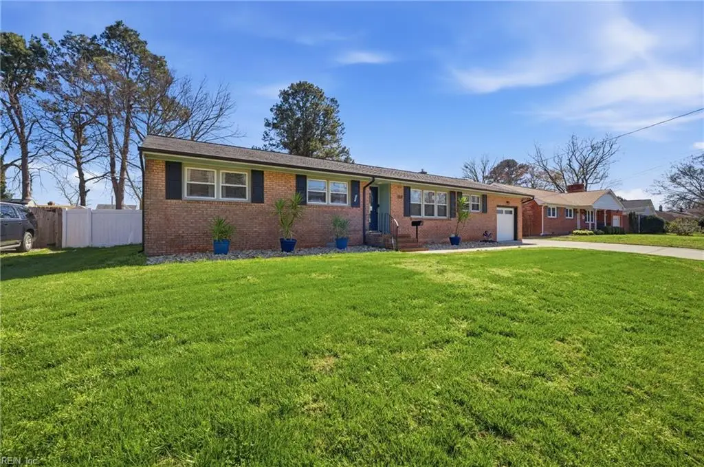 571 Viking Drive, Newport News, VA 23602 - #1